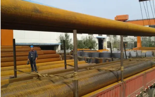 ASTM A672 B60 Hluav Taws Xob Fusion Welded (EFW) Kub Kev Kub Kev Kub